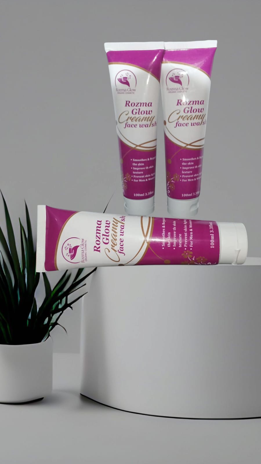 Rozma Glow Creamy Face Wash